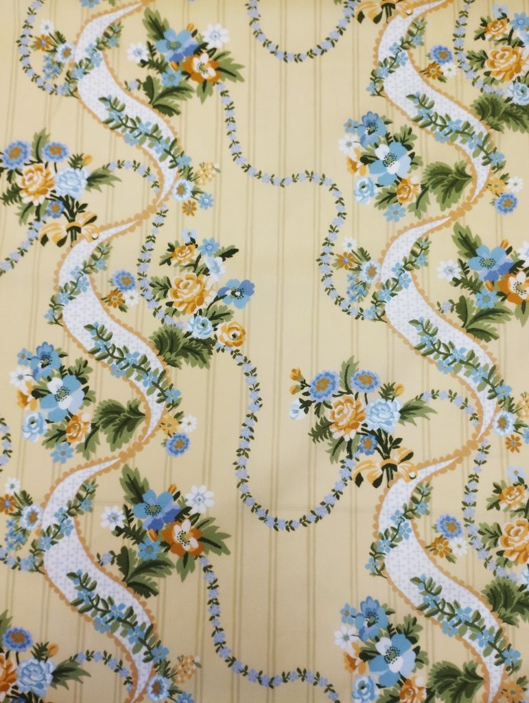 LibertyxNetflix Bridgerton-ribbon Cascade