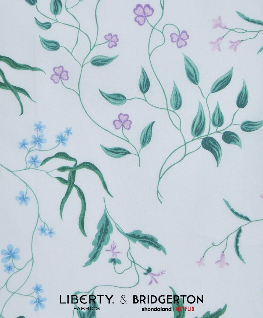 Véritable tissu Liberty Bridgerton Regal Blossom -fond bleu ciel